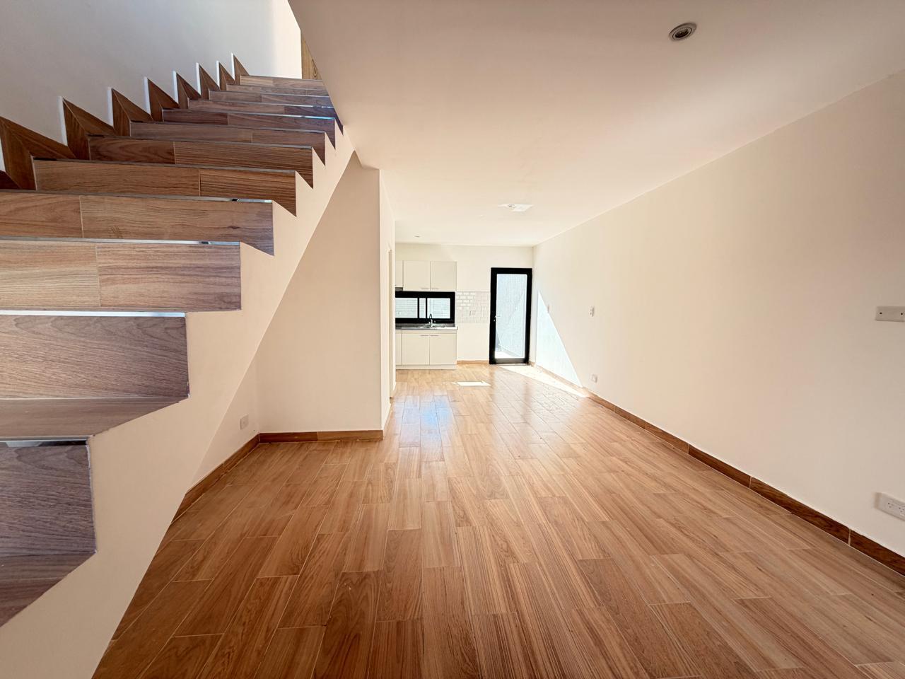 Departamento en barrio Freixas, Pilar - con patio - OPORTUNIDAD