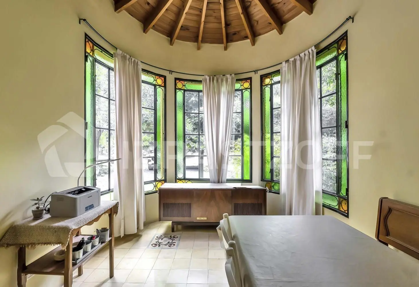 Casa en venta en Ayres de Pilar 4 dormitorios, jardin y pileta 3