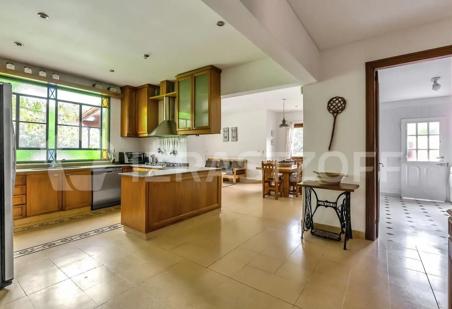 Casa en venta en Ayres de Pilar 4 dormitorios, jardin y pileta 5