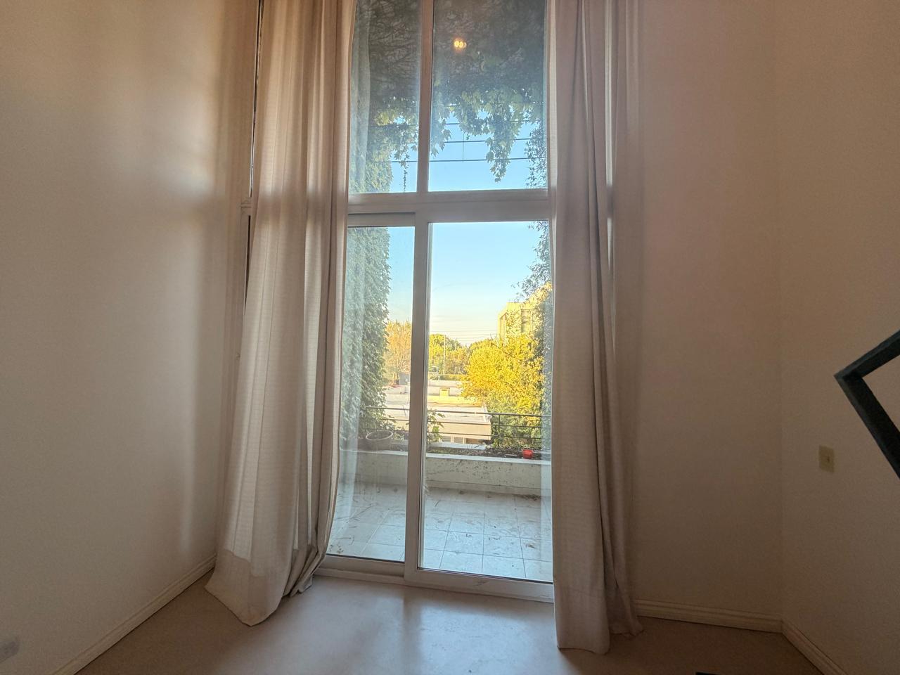 Foto de Departamento en alquiler en segundo piso con gran orientación en Ayres, imagen 3