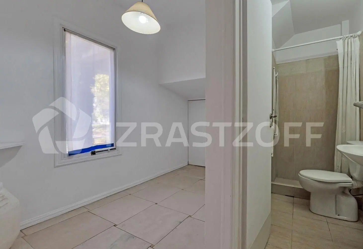 Casa en venta en La Pradera de tres plantas y gran jardín con piscina 4