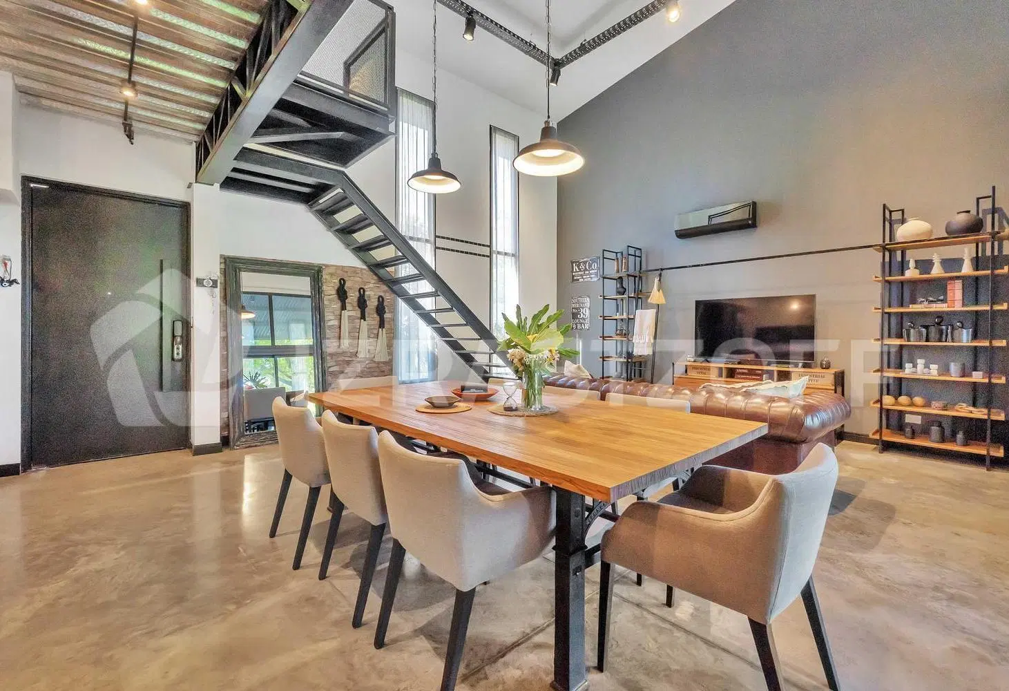 Casa de diseño en Altos del Barranco con cuarto en Planta baja 1
