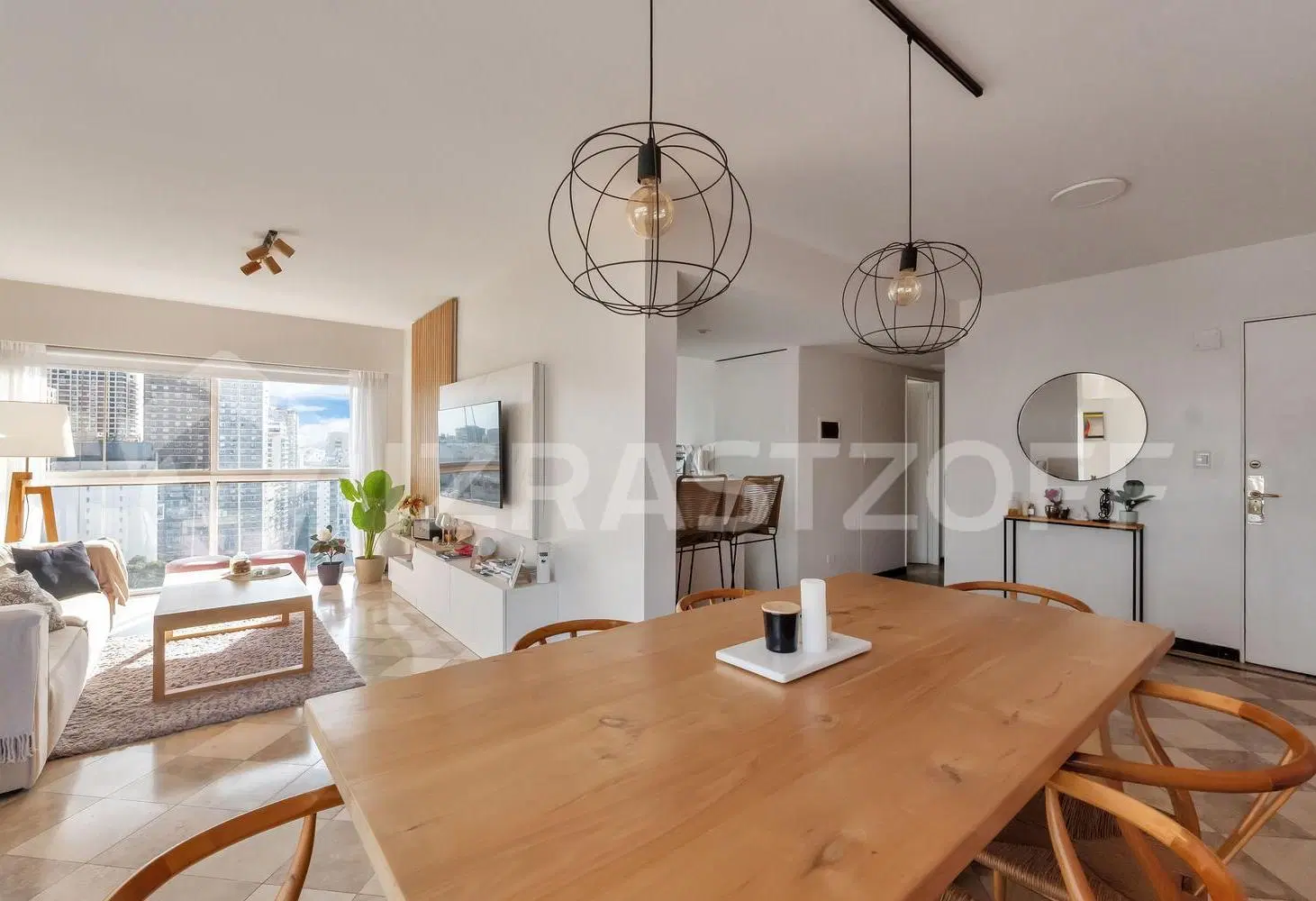 Departamento en venta en Arroyo al 800, esquina Suipacha. 4 ambientes, cochera, piso muy alto 1