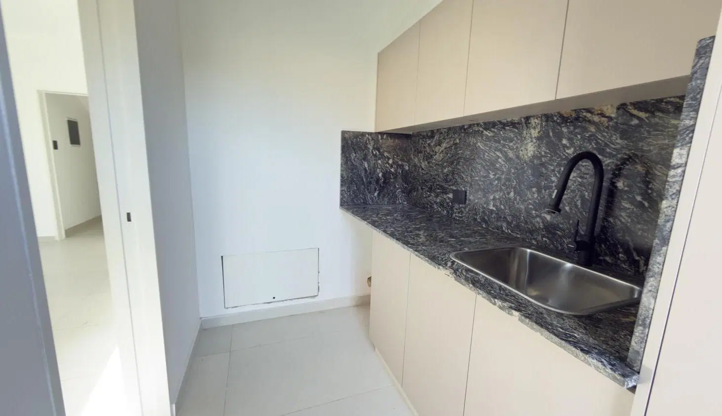 Casa a estrenar en  San Pablo sobre lote central con 5 dormitorios 2