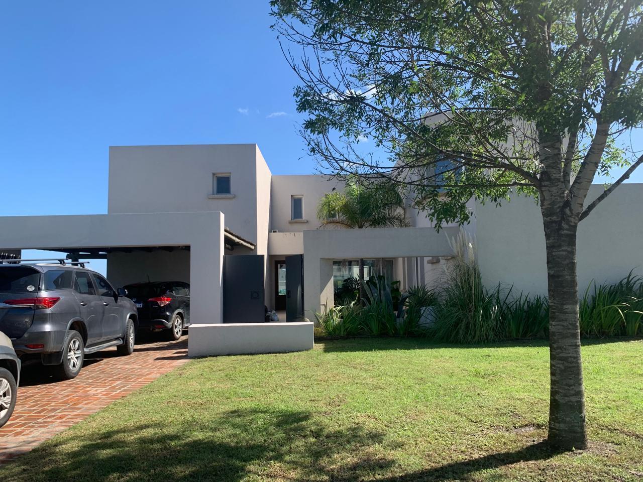 Foto de Casa en venta, Barrio Muelles, Puertos-a la laguna-5 Dormitorios, imagen 2