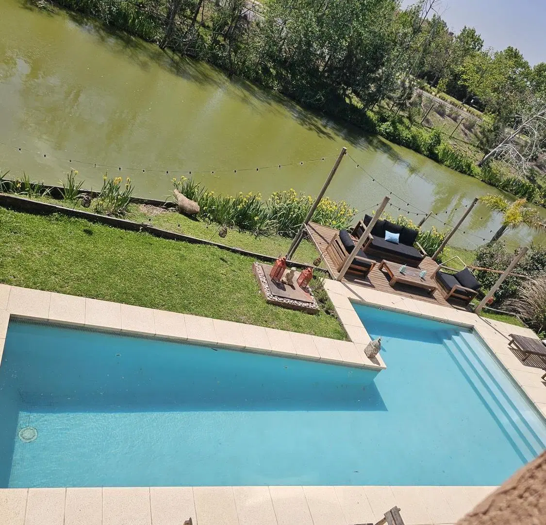 Casa en  alquiler, 4 dormitorios en Barrio Las Glorietas, Nordelta 3