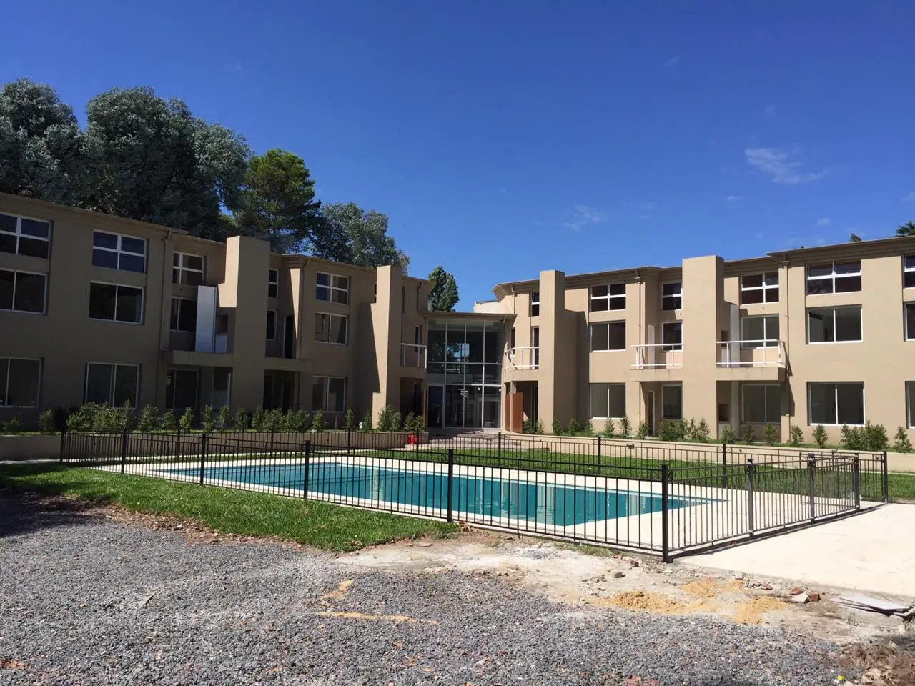 Departamento en alquiler Condominio Aguaribay 2