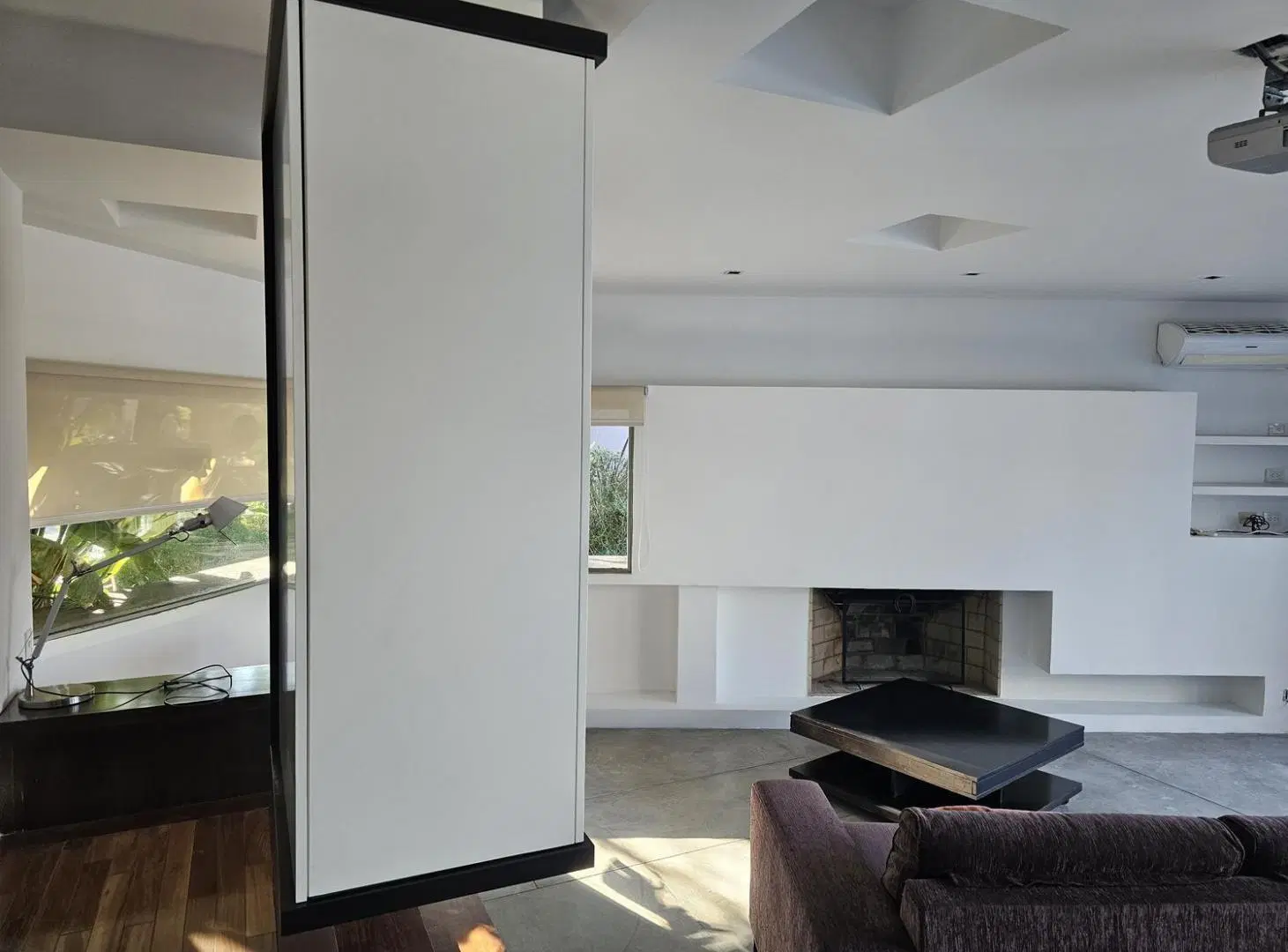 Casa en alquiler anual con muebles de  3/4 dormitorios Santa Bárbara a la laguna, pileta climatizada 3