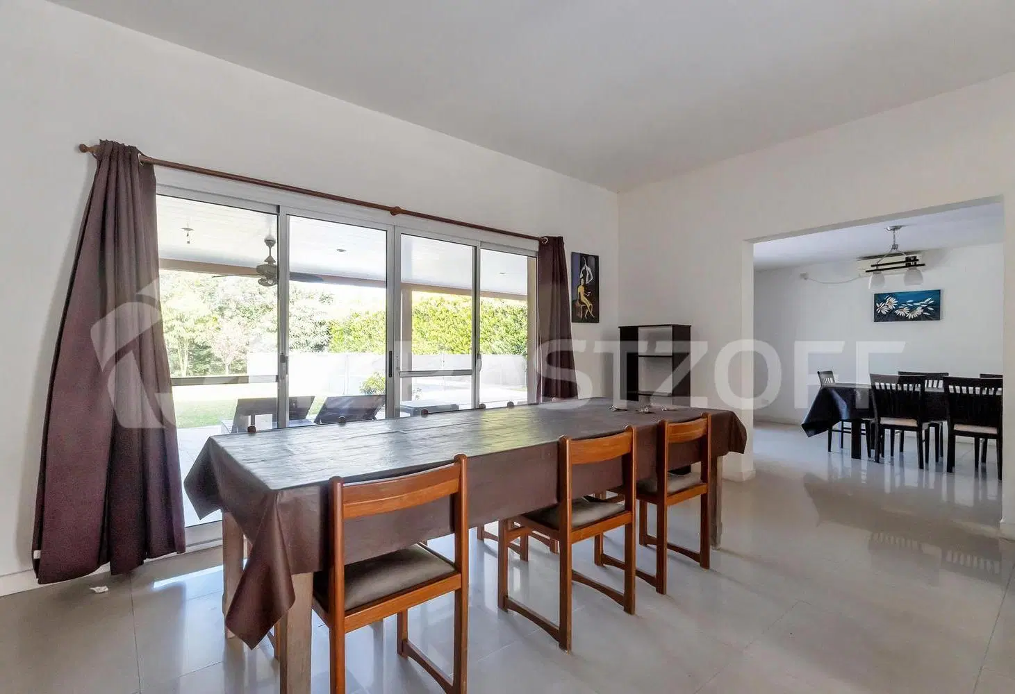 Casa en una planta sobre lote interno con piscina 5