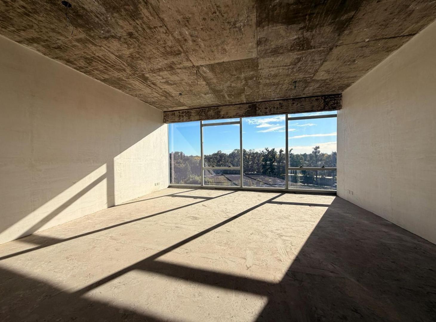 Foto de Oficina en ALQUILER en prestigioso edificio de categoría en la mejor ubicación de Pilar, imagen 3