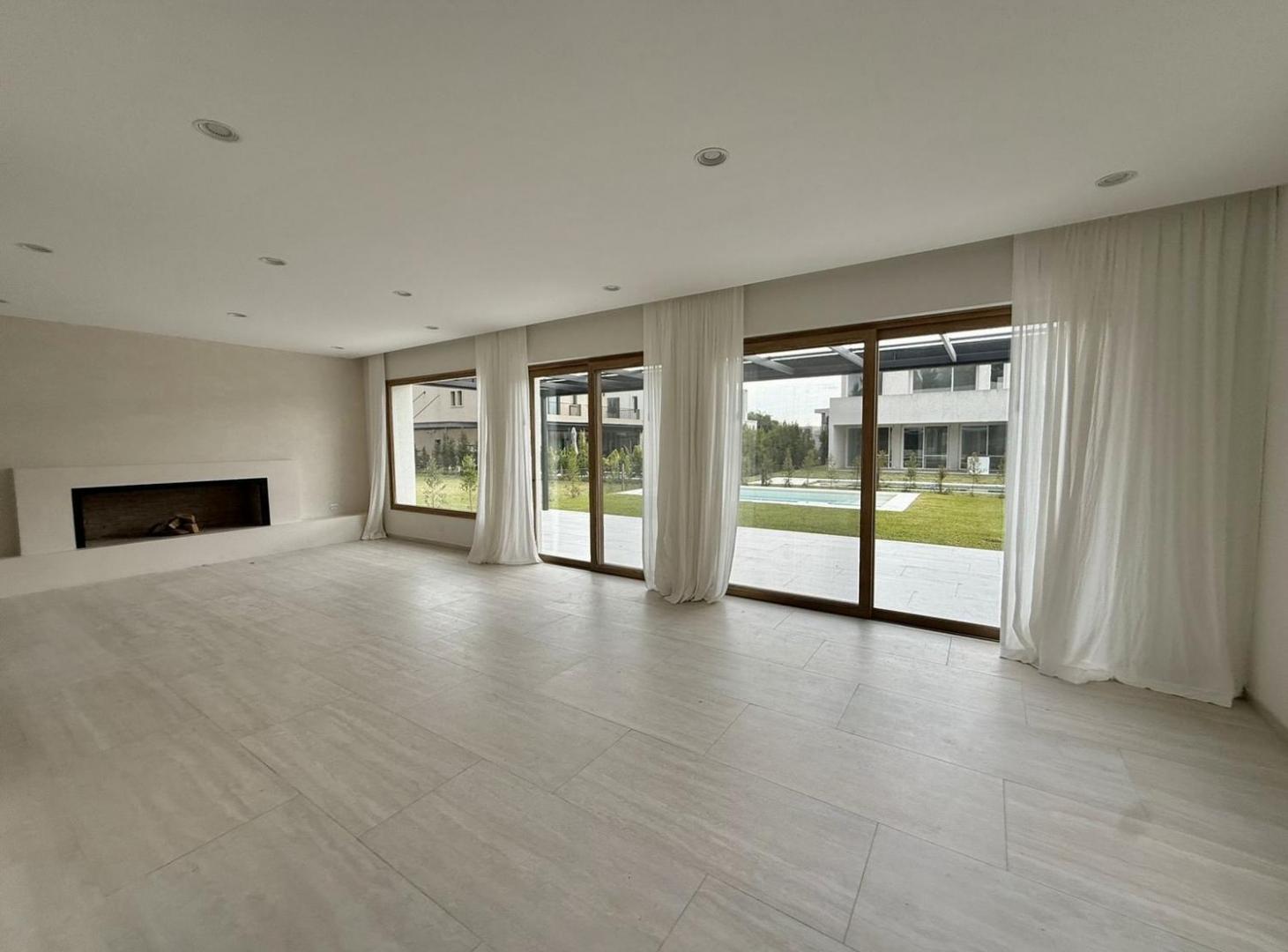 Foto de Casa en venta en Castaños, Nordelta, con 4 dormitorios y pileta, imagen 4