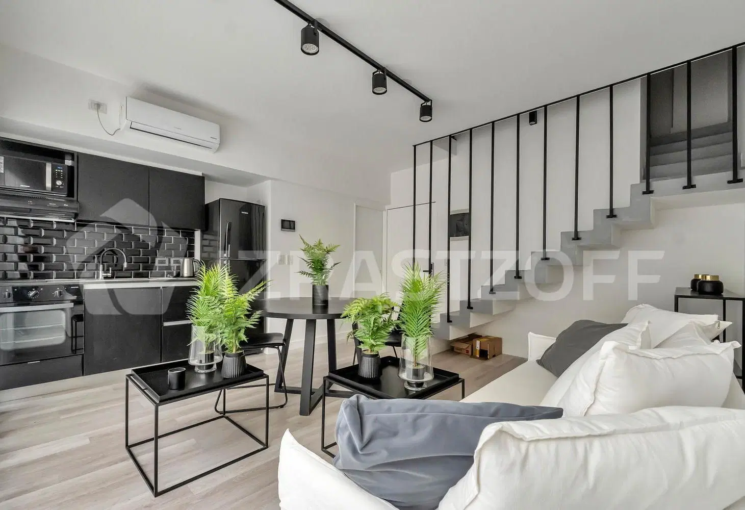 Departamento en venta en San Telmo. Dos ambientes con terraza. Muy luminoso 2