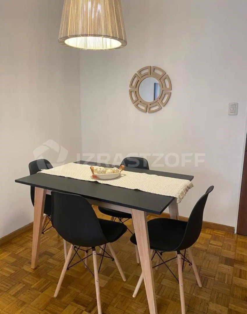 Venta Departamento 3 ambientes con balcón - zona Estación Coghlan 3