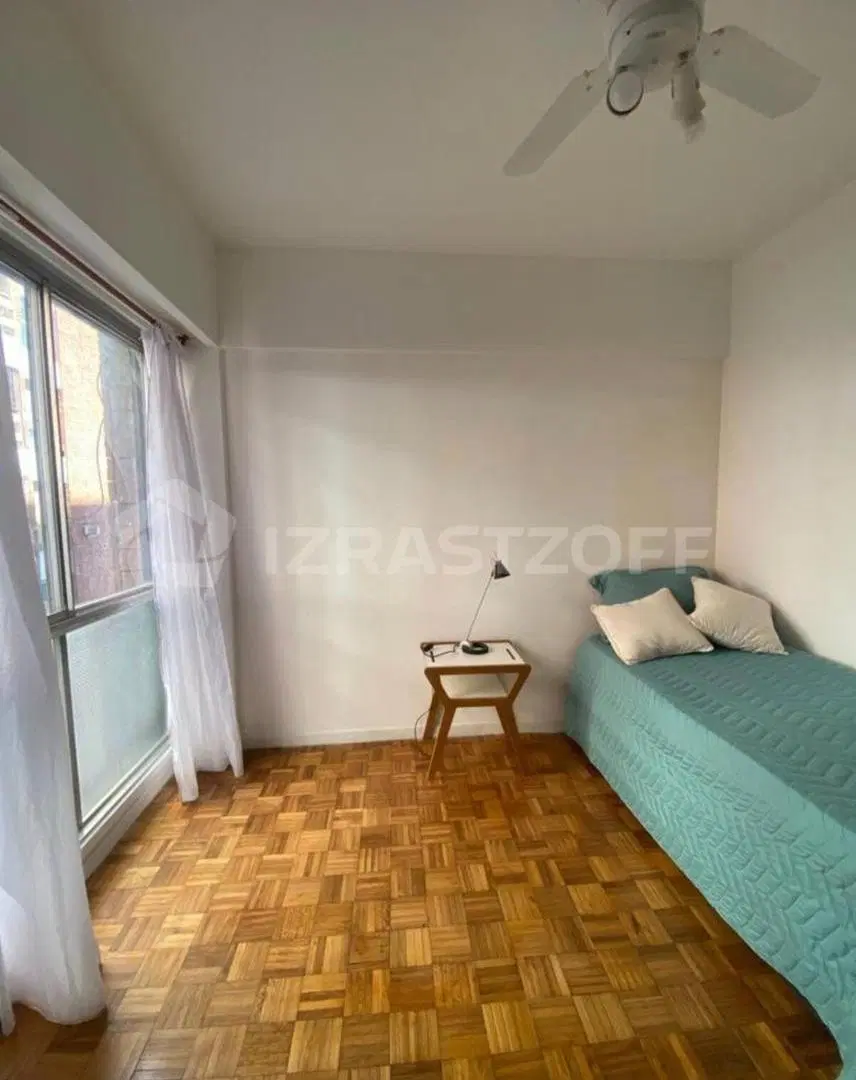 Venta Departamento 3 ambientes con balcón - zona Estación Coghlan 4