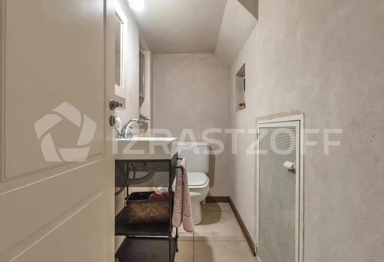Casa en Las Liebres 4 dormitorios, escritorio, jardin y piscina 4