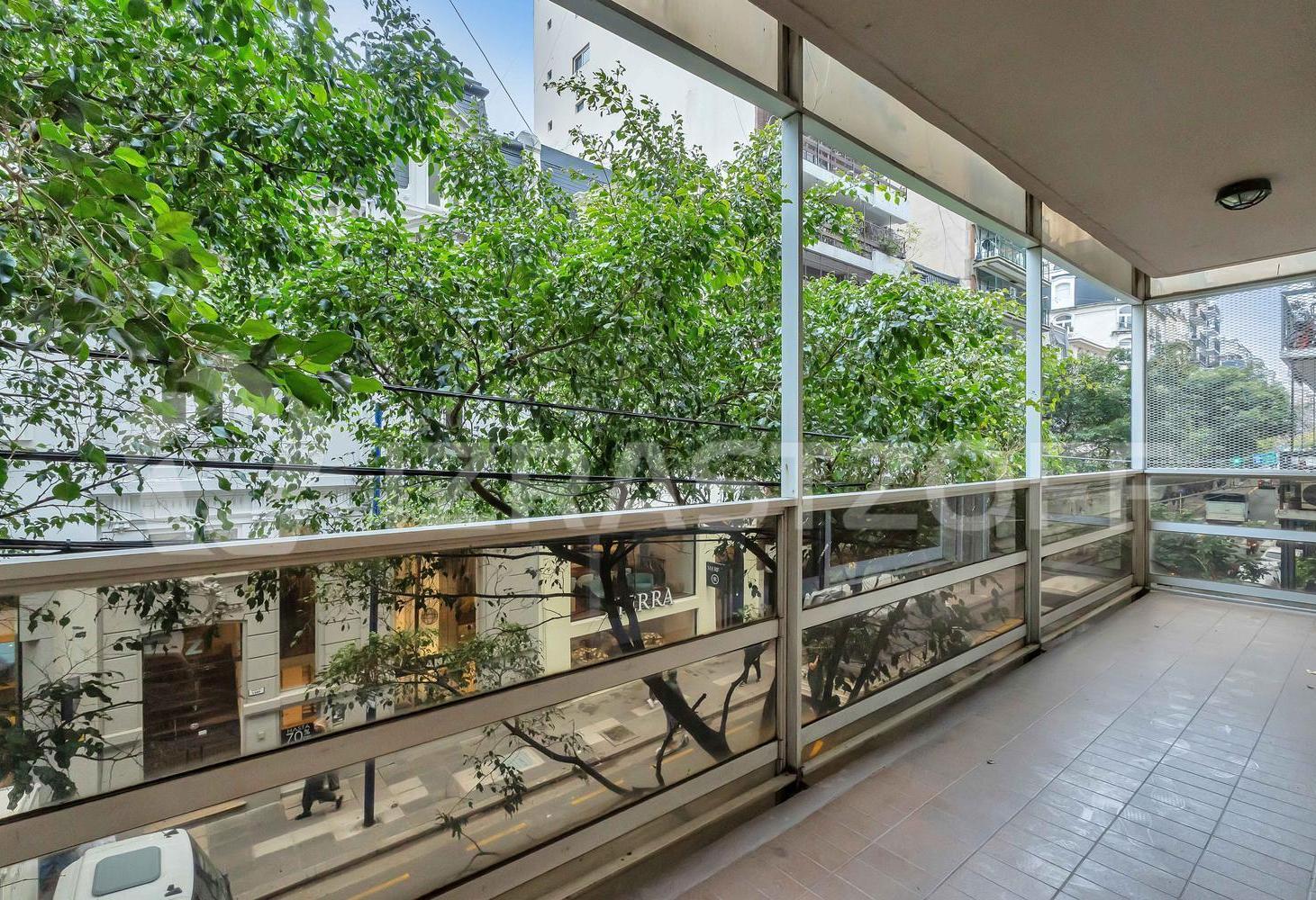 Foto de Departamento en venta en Recoleta. 3 dormitorios, cochera y dos balcones, imagen 3