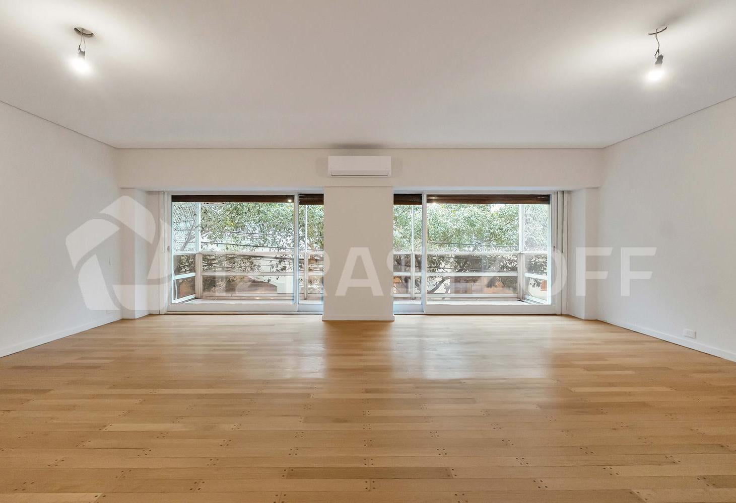 Departamento en venta en Recoleta. 3 dormitorios, cochera y dos balcones
