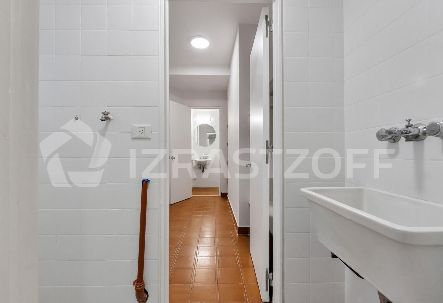 Foto de Departamento en venta en Recoleta. 3 dormitorios, cochera y dos balcones, imagen 4