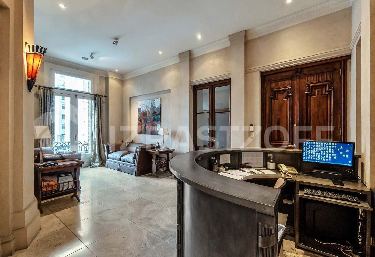 Foto de Oficina en venta en Recoleta en edificio Francés reciclada, imagen 5