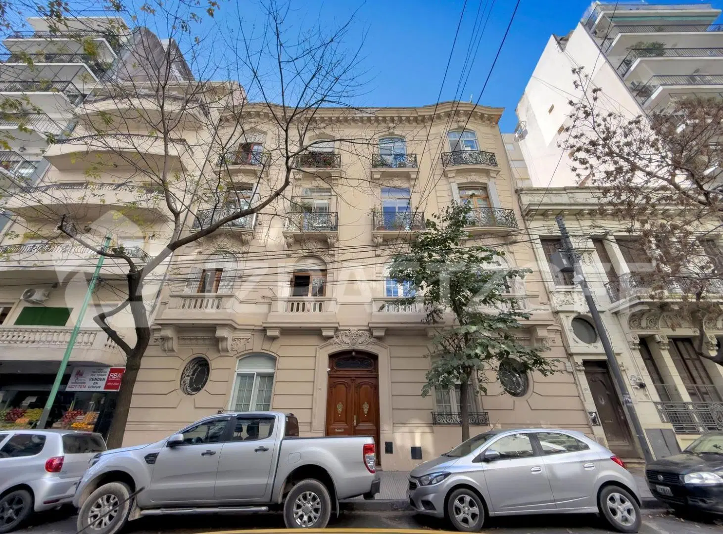 Departamento francés en venta en Recoleta. 4 ambientes 5