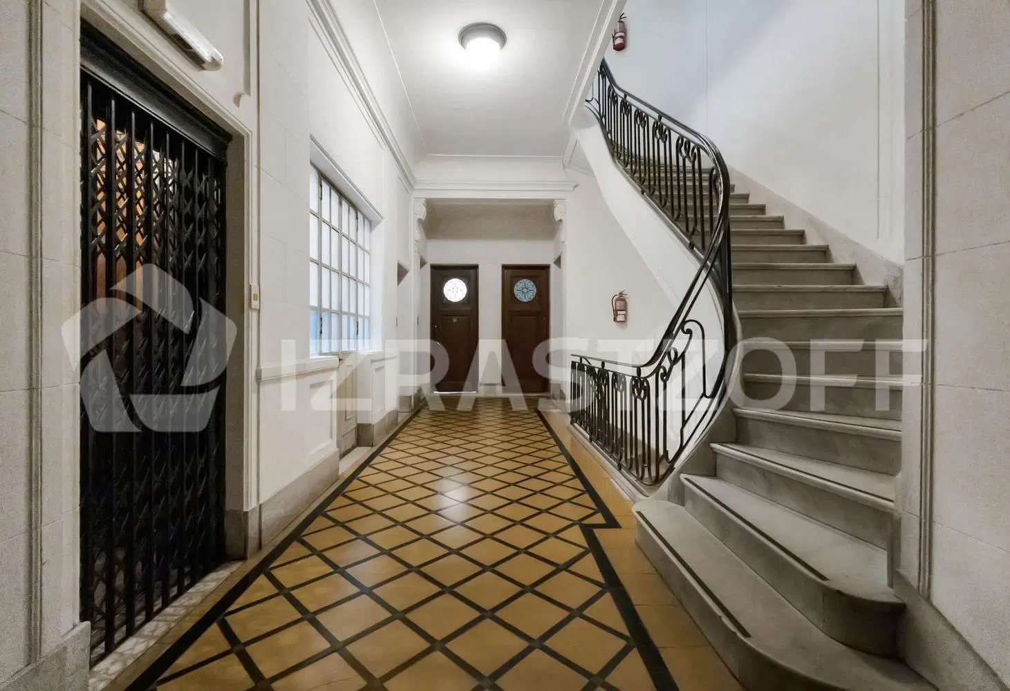 Departamento francés en venta en Recoleta. 4 ambientes 2