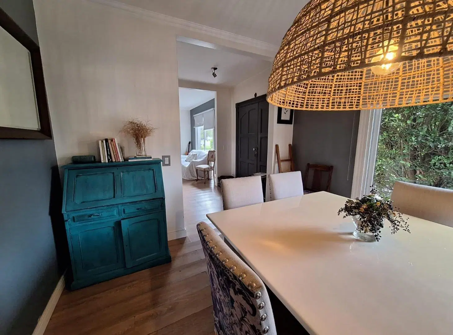 Casa de 5 ambientes a la venta sobre lote central 3