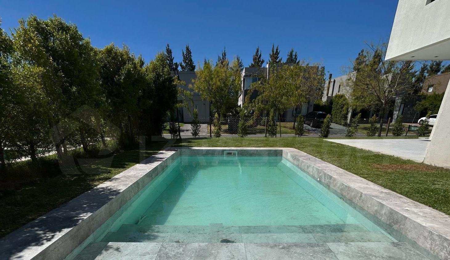 Casa moderna en venta en Nordelta, Barrio Las Tipas, 3/4 dormitorios