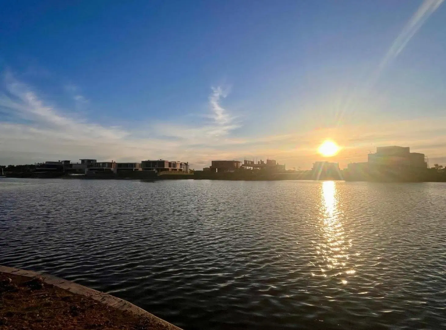 Lote en venta en Puentes, Nordelta con doble espejo de laguna 2