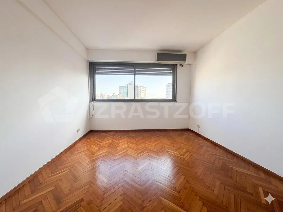 Departamento en venta 2 amb al frente · vistas abiertas · a mts zona comercial Florida Mitre 2