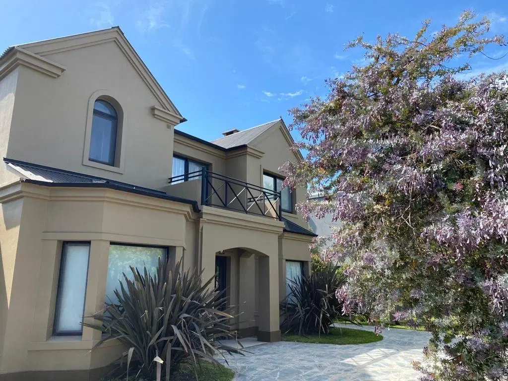 Casa venta en lote central  con renta hasta Febrero '27 4