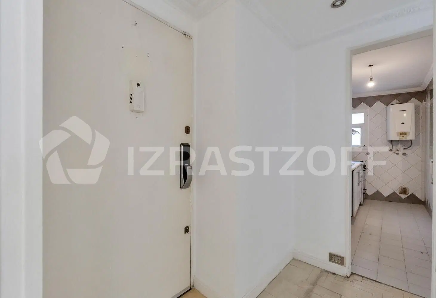 Departamento en venta en Recoleta. Dos dormitorios, pileta en el edificio 2