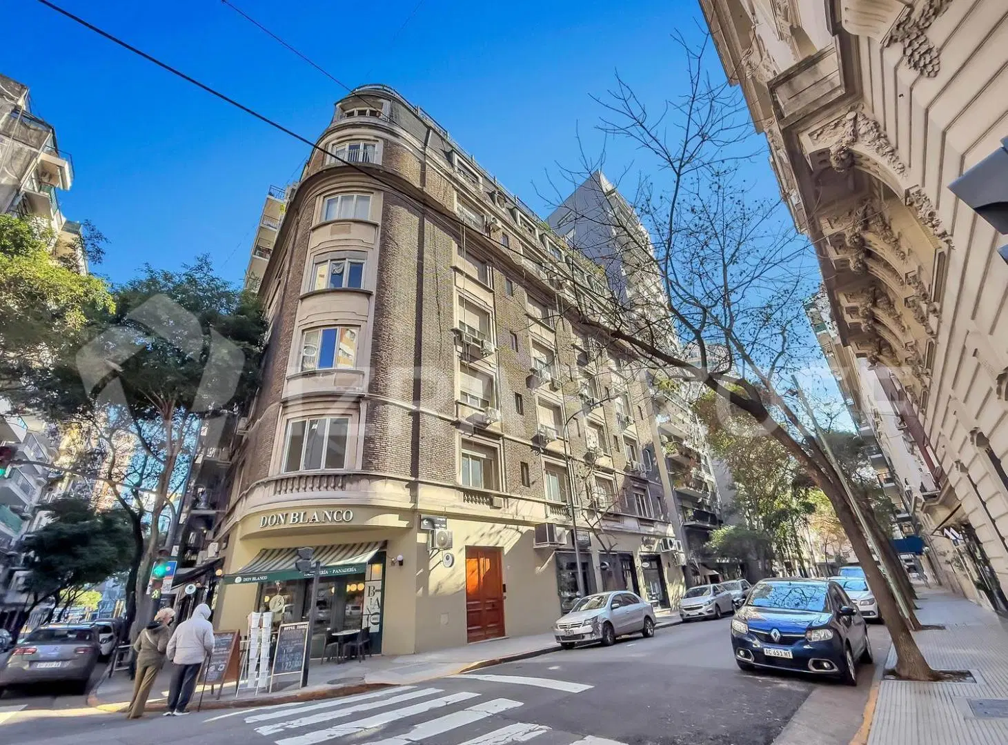 Departamento en venta en Recoleta. 4 dormitorios en suite, terraza y parrilla 1