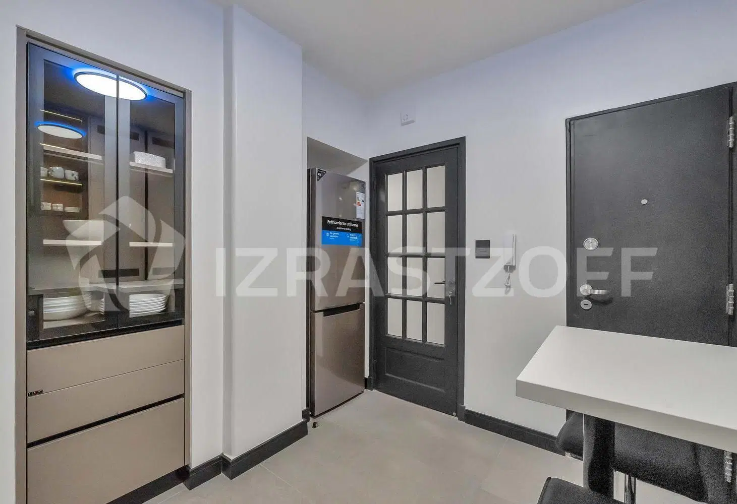 Departamento en venta en Recoleta. Dos suites y balcón. Reciclado 5