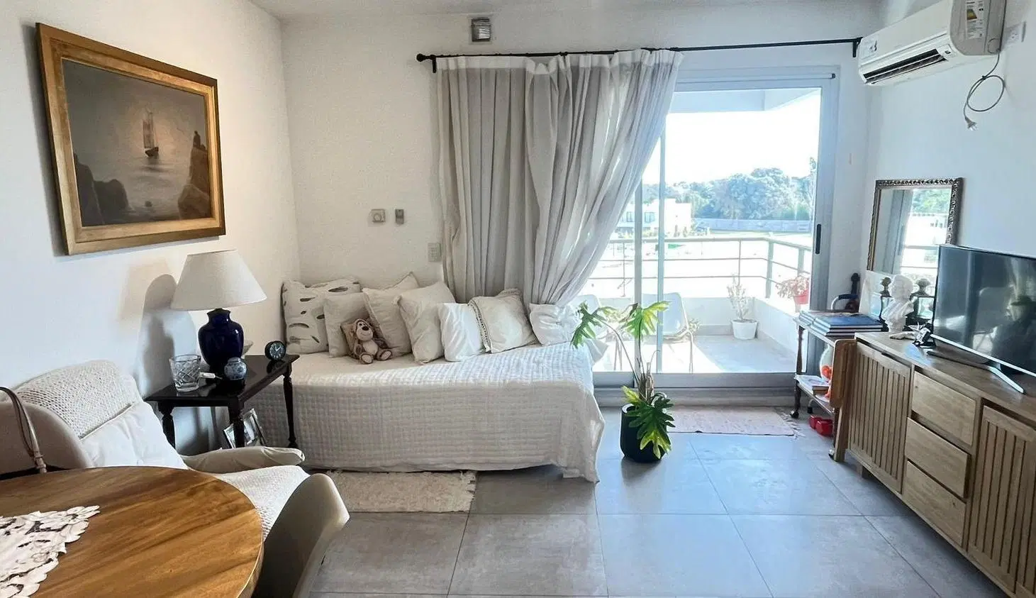 Departamento en Venta 2 Ambientes con balcón y laguna 5