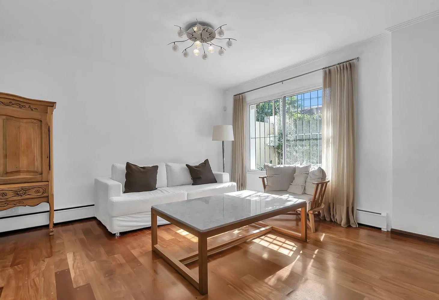 Muy Linda casa en el centro de las Lomas de San Isidro 2