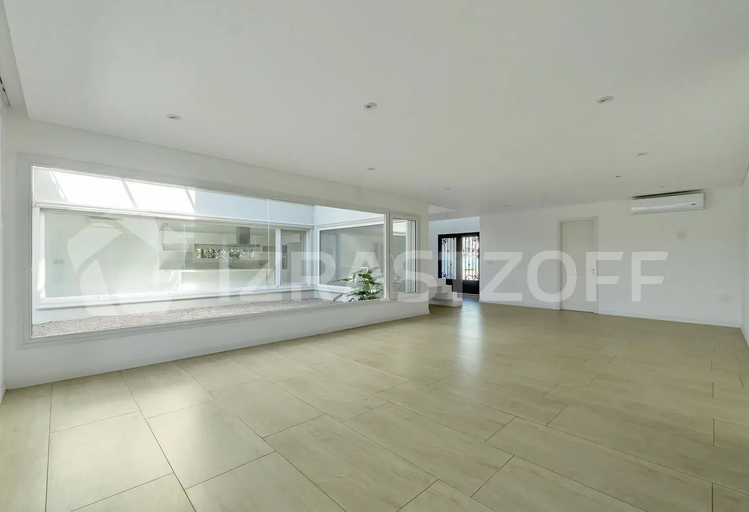 Casa en Ayres Plaza en tres plantas 4