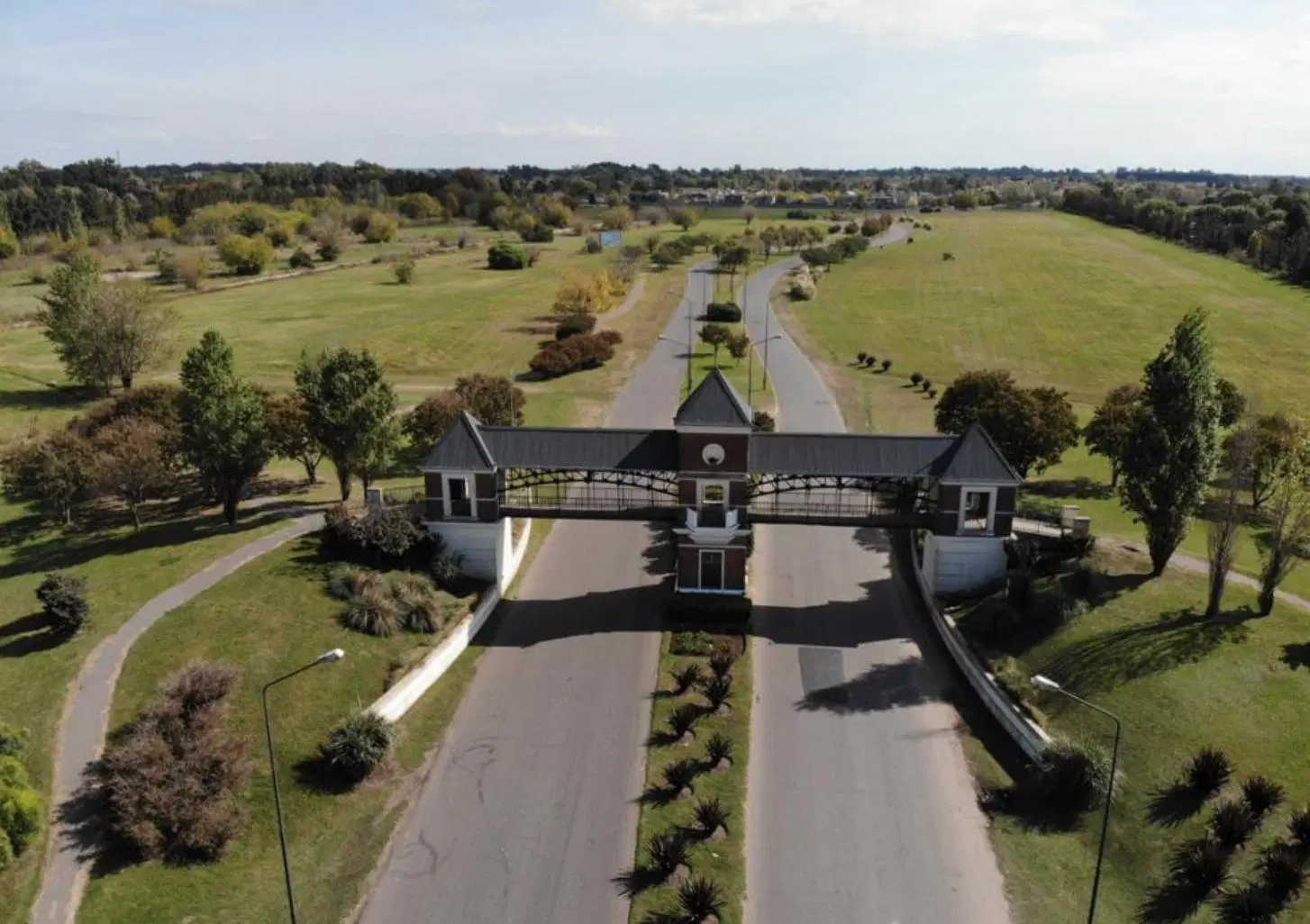 Lote a la venta, Santa Lucía, Pilar del Este, a parque central 4