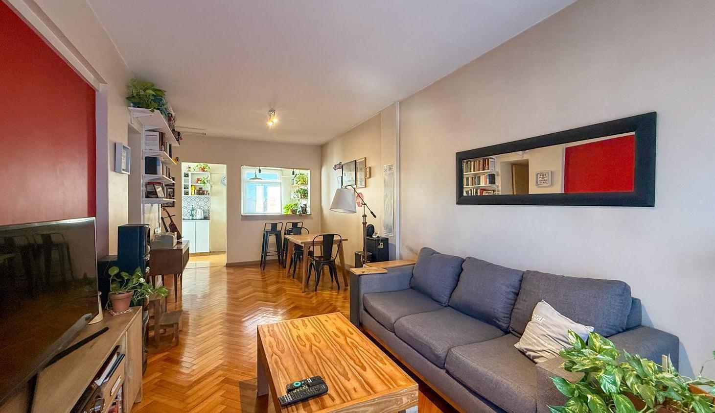 Foto de Venta Departamento 2 amb con cochera en Floresta Balcón al fte. vista abierta, imagen 1