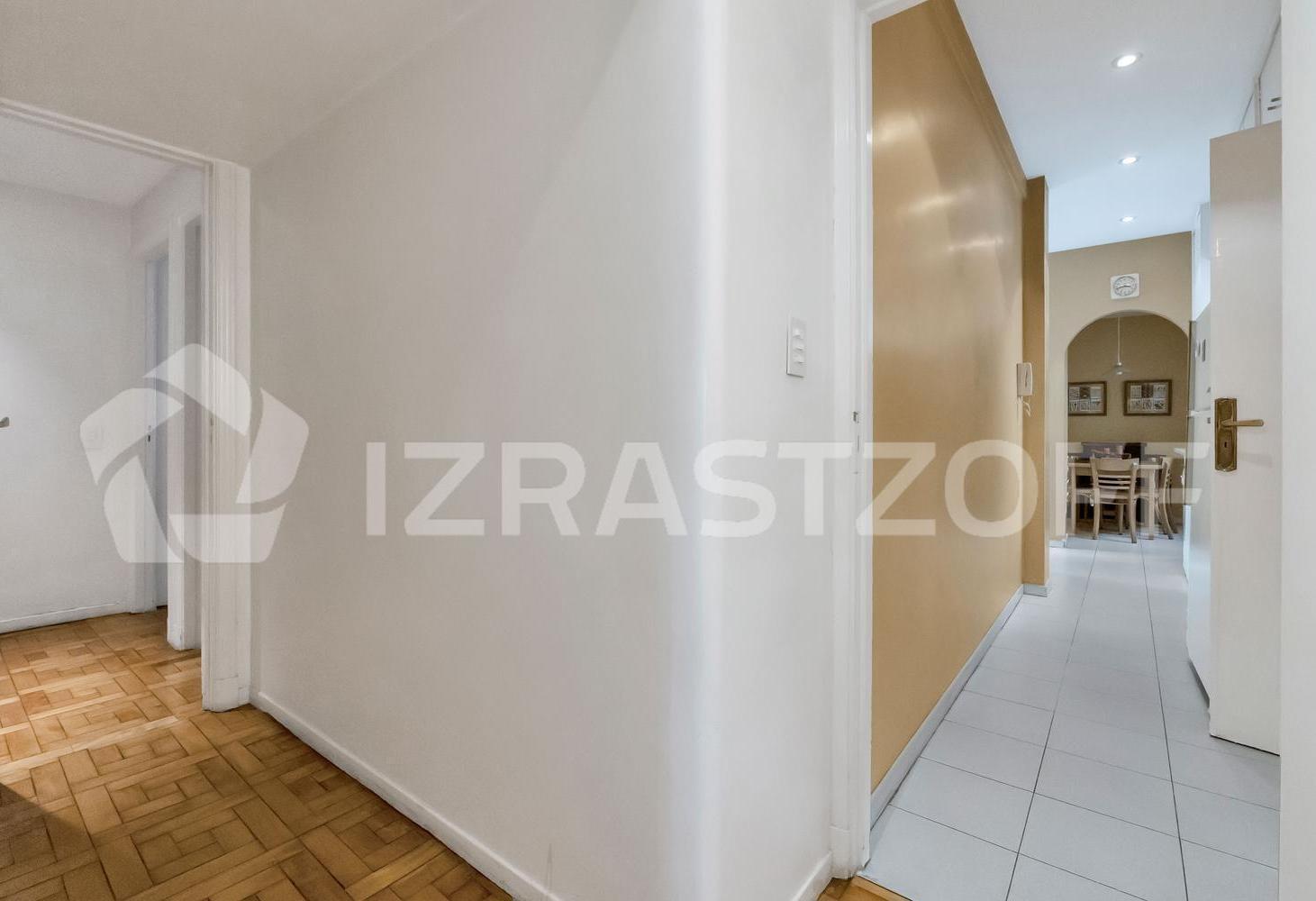 Foto de Departamento en venta en Recoleta. Cinco ambientes, al frente, imagen 1