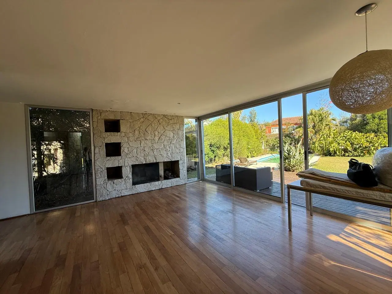 Casa en venta. Las Glorietas,Nordelta. Lote interno. 4