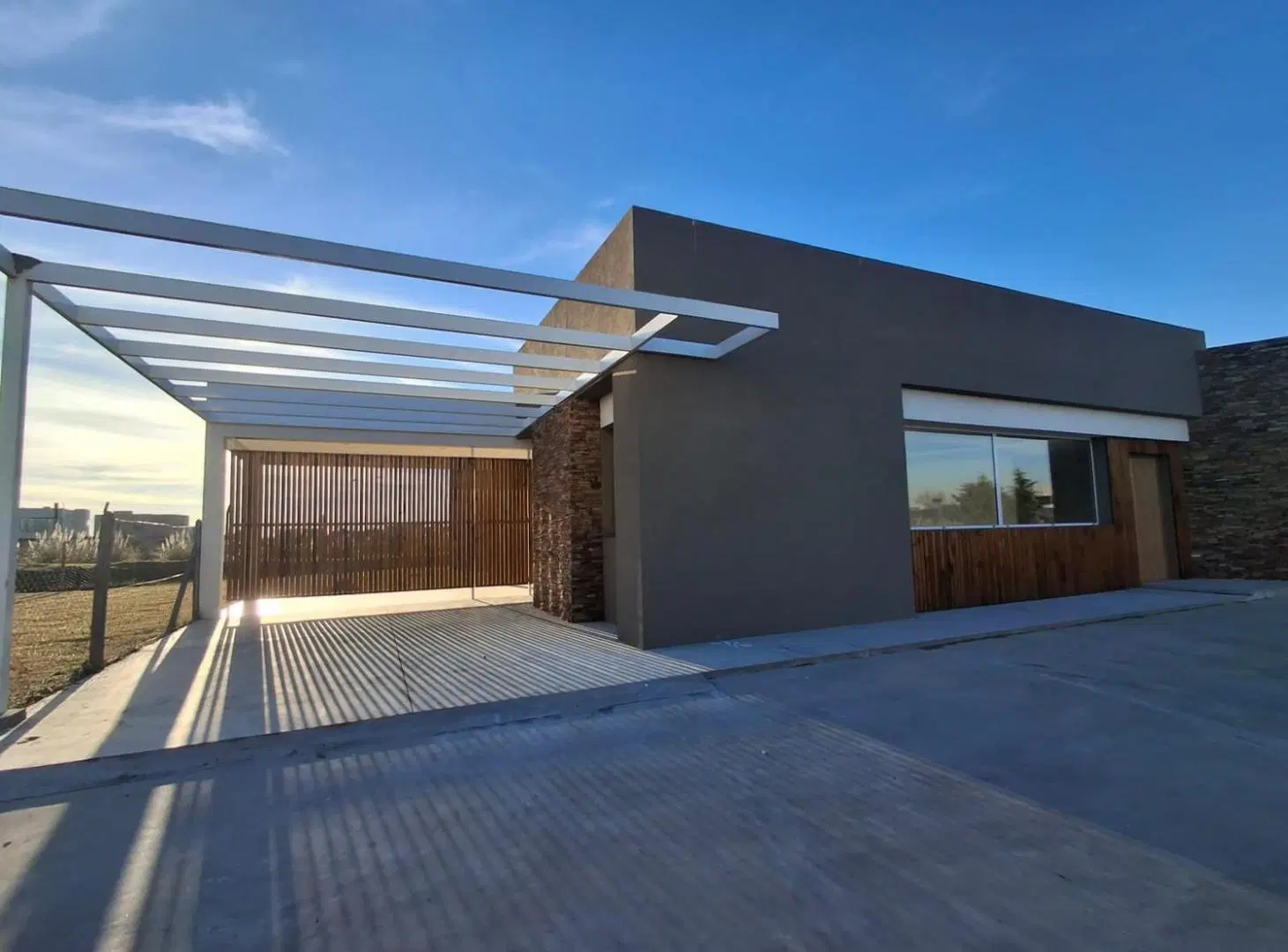 Casa En venta 4 ambientes con jardin y parrilla 3