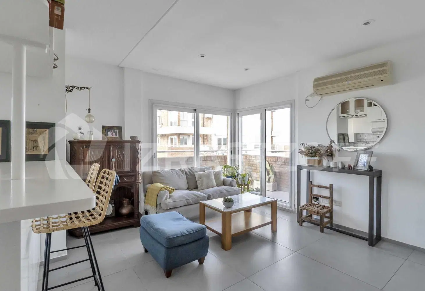 Departamento en Venta de 3 ambientes con gran vista en Tigre Centro. Al lado de la estación de Tren. 3