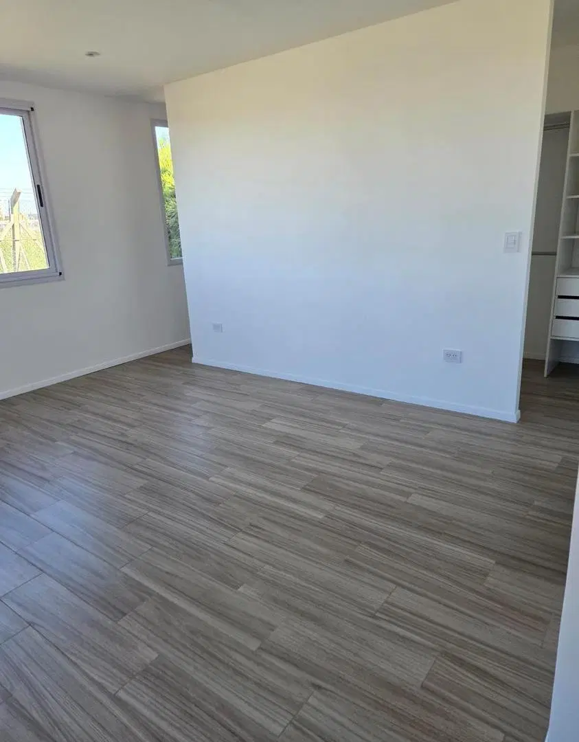 Casa En venta 4 ambientes con jardin y parrilla 5