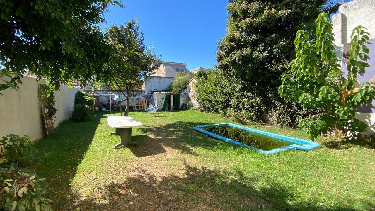Foto de Venta casa Florida Oeste 4 dormitorios parque y pileta, imagen 4