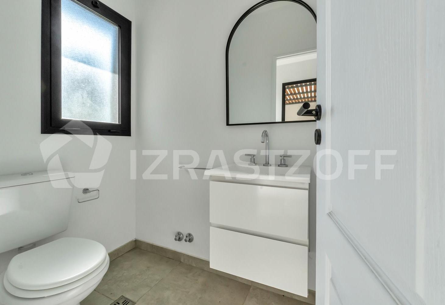 Foto de Casa EN ALQUILER ANUAL en Santo Tomás en lote central al área verde del, imagen 3