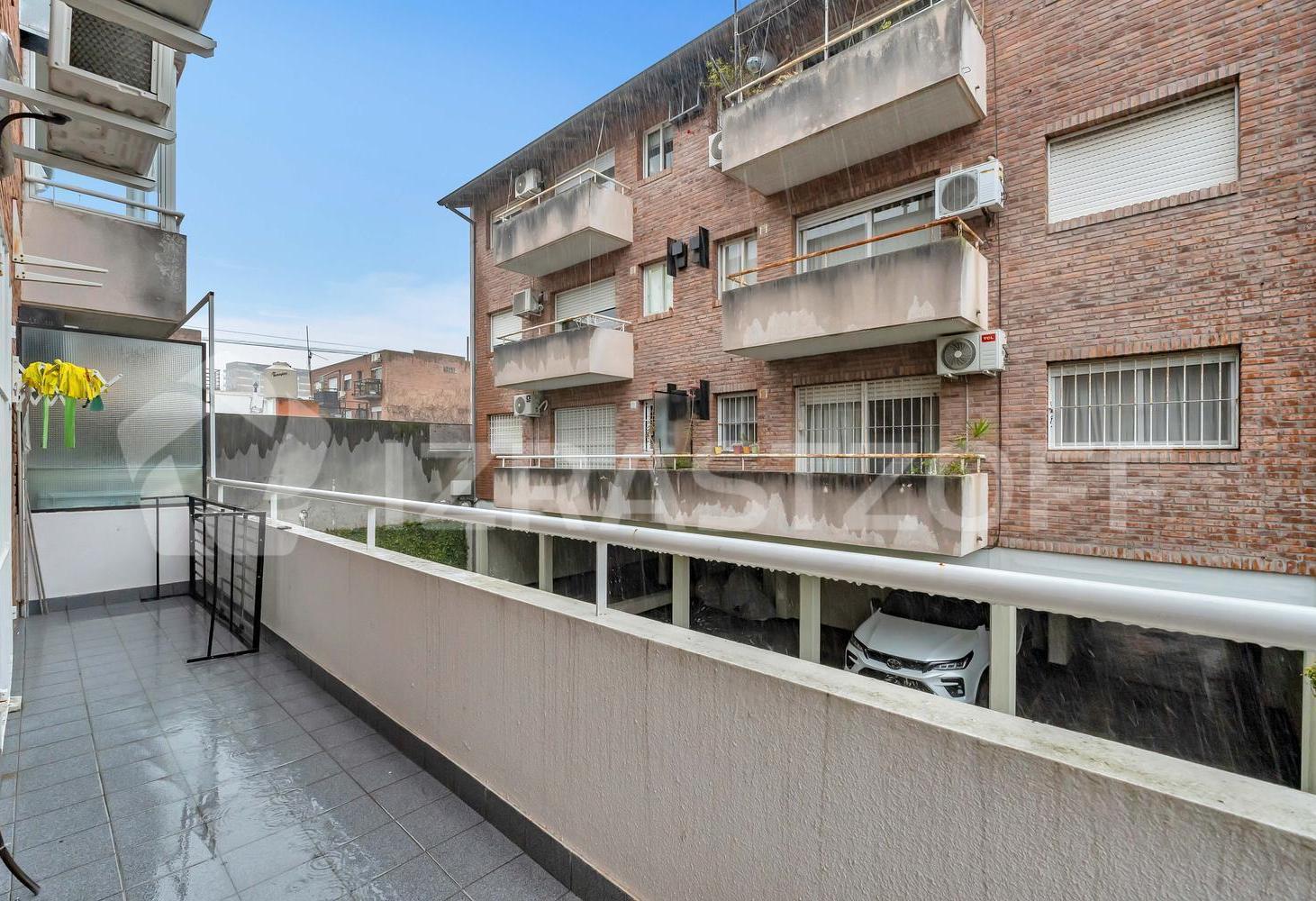 Foto de Departamento en La Calabria 3 ambientes, imagen 1