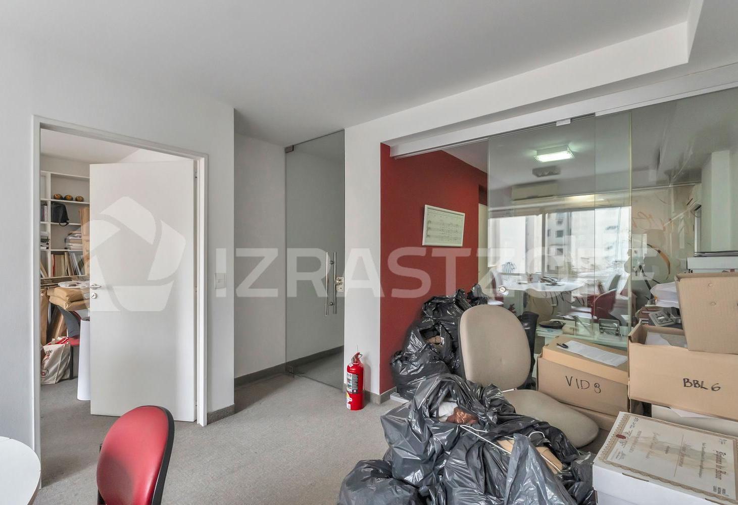 Foto de Oficina en venta en Recoleta. 4 ambientes y cochera, imagen 3