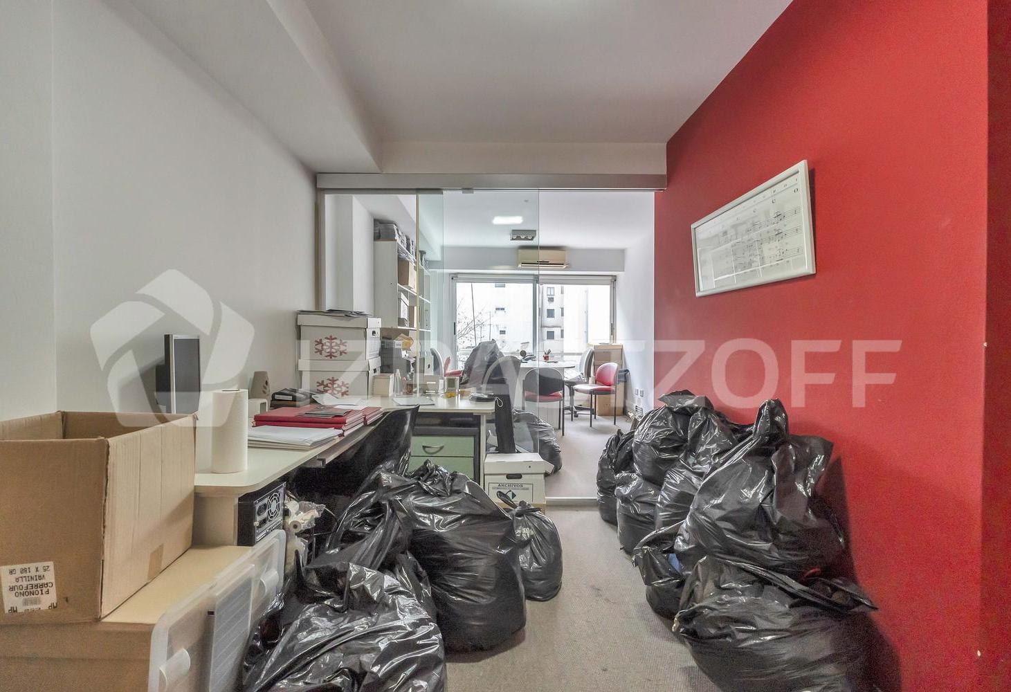 Foto de Oficina en venta en Recoleta. 4 ambientes y cochera, imagen 4