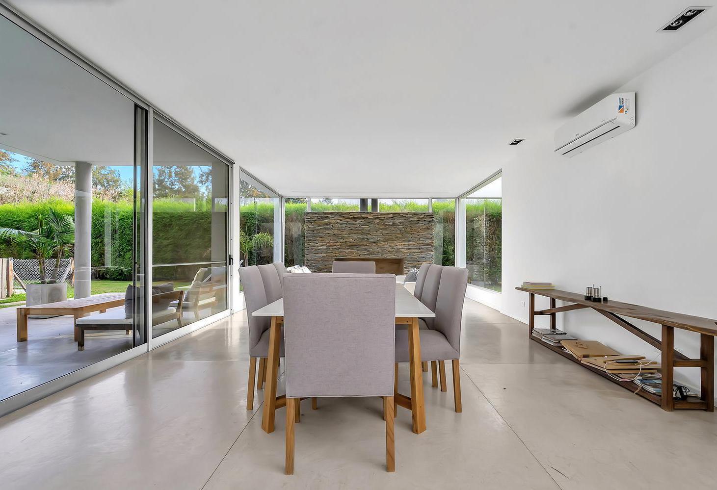Foto de Casa en venta y alquiler con 3 dormitorios en El Encuentro. Moderna y, imagen 1