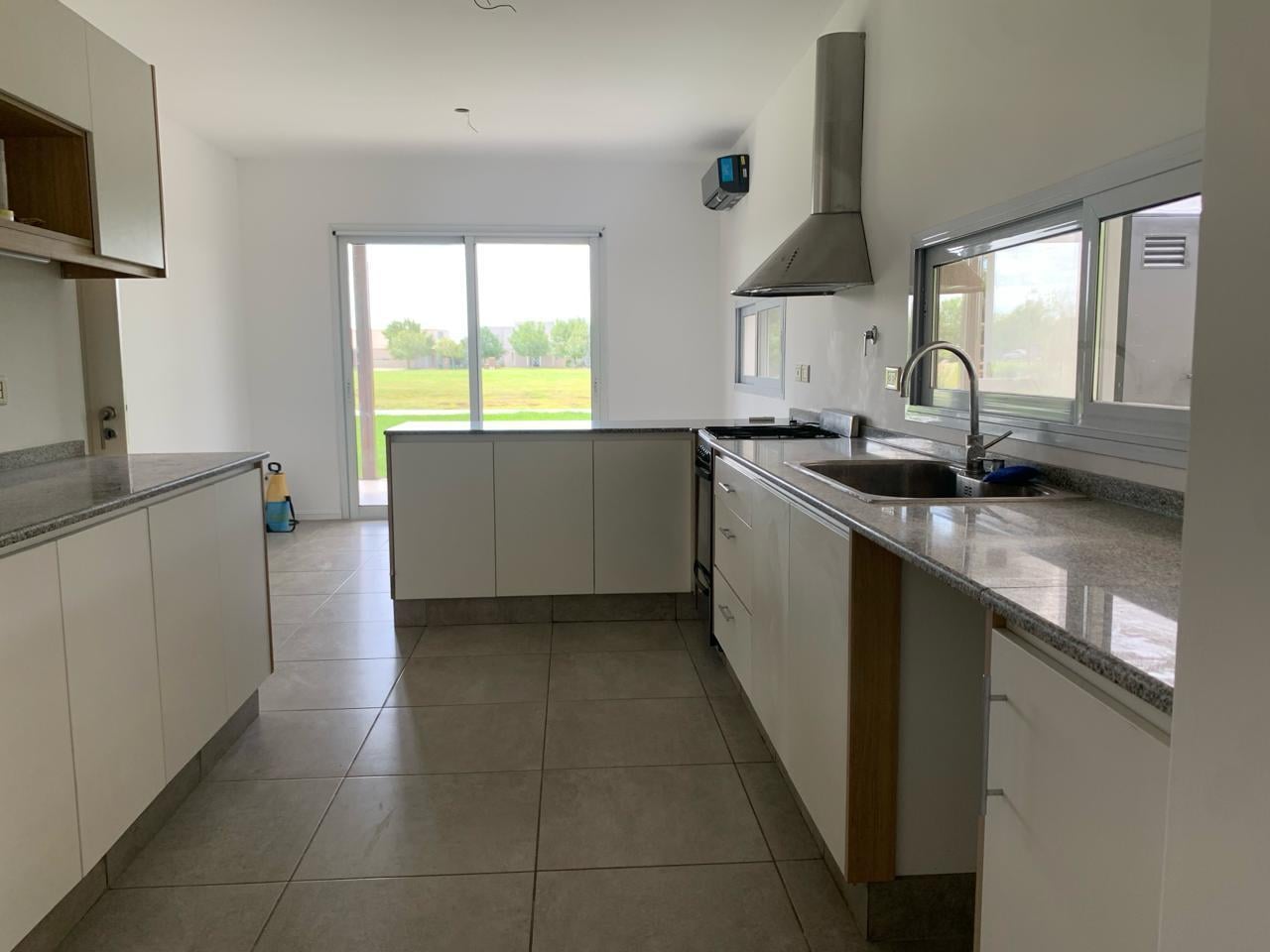 Foto de Casa en venta en San Matias - Area 5- A LA LAGUNA, imagen 2